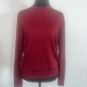 Uniqlo Women's Burgundy Crew Neck Sweater